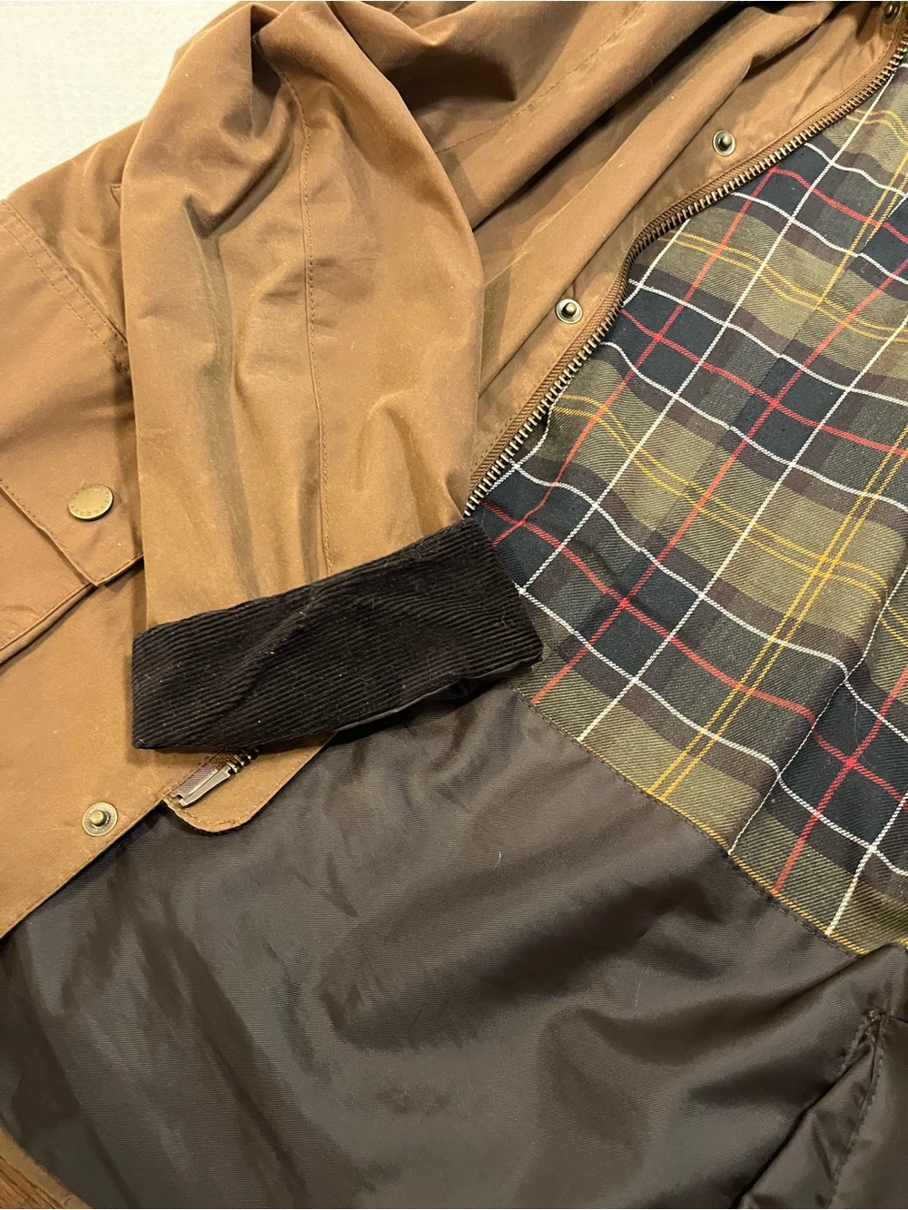 Barbour Ashby Brown Waxed Field Jacket with Black Corduroy Collar - Picture 5 of 7